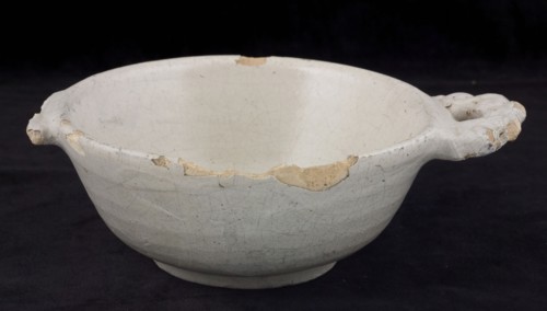 Earthenware pap bowl with carved ears, off-white glazed, pop bowl bowl crockery holder earth discovery ceramics earthenware