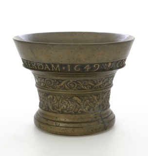 Cornelis Ouderogge (1599 of 1600-1672), Bronze mortar with CORNELIS AGING FECIT AND D I O ROTTERDAM 1649, auger equipment bronze