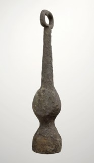 Iron clapper, bell clock clock sound fragment fragment, bulb 11.0 Iron clapper Top of hanging ring Under two clapper balls