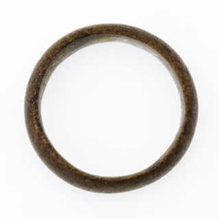 Bronze ring without decoration, ring ornament clothing accessory clothing soil find bronze copper metal d 0.5, cast bronze ring