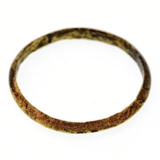 Brass ring, triangular cross-section, ring jewel clothing accessory clothing soil find brass metal, d 0,3 brass ring. Triangular