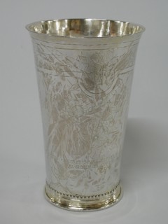 Lucas Stender, Silver cup with engraved inscription: DAER VRE IS DAER IS GODT. DAER TWIST IS DAER IS SPOT. DAER LOSS IS DARGER