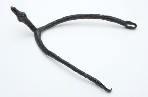 Rider track, iron bracket with two eyes at the end, track clothing accessory clothing soil find iron metal, forged Track