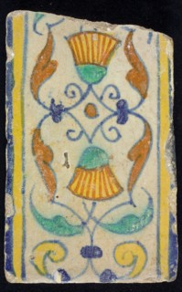 Border tile, flower decoration in blue, yellow and green, upper and lower edge blue and yellow, edge tile wall tile tile