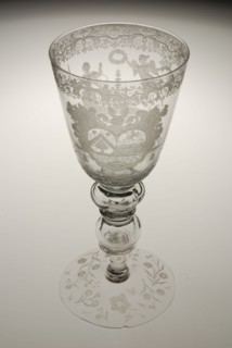 Chalice engraved on the occasion of the 50th anniversary of Pieter de Mey and Geertruida van der Hey, wine glass drinking glass