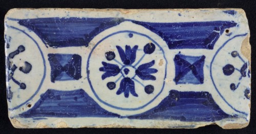 Border tile, blue, decoration with circles and flowers, edge tile wall tile tile sculpture ceramic earthenware glaze, baked 2x