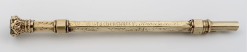 Gold plated pen holder W. Hutschenruijter, holder writing tools metal gold stone h 13.2, gilded W. Hutschenruijter