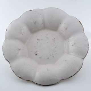 Earthenware folding dish, entirely white glazed, on stand, folding dish bowl holder ceramic earthenware glaze tinglaze, fried