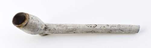 White clay pipe, marked with stalk decorated with fleur de lis stamps, clay pipe smoking equipment smoke floor pottery ceramic