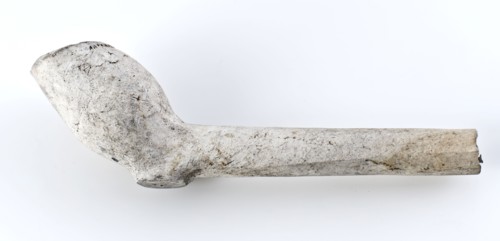 White clay pipe, unnoticed, with smooth handle, clay pipe smoking equipment smoking ground find ceramics pottery, pressed
