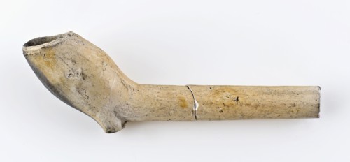 White clay pipe, unnoticed, with smooth handle, clay pipe smoking equipment smoke floor pottery ceramics pottery, pressed