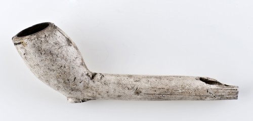 White clay pipe, unnoticed, with smooth handle, clay pipe smoking equipment smoke floor pottery ceramics pottery, pressed