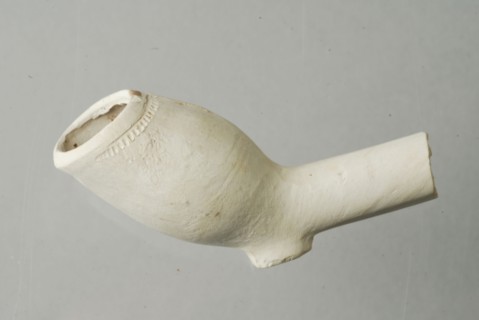 Hendrick Jansz., Clay pipe, unnoticed, from the waste from Rotterdam pipe making, clay pipe smoking equipment smoking ground