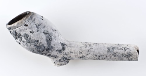 Clay pipe, marked, with smooth handle, clay pipe smoking equipment smoking floor found ceramic earthenware, pressed pressed