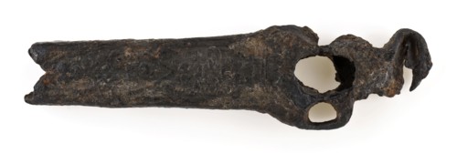 Cutlery holder with embossed decoration, has knife cutlery soil find tin metal, archeology Rotterdam Kralingen-Crooswijk