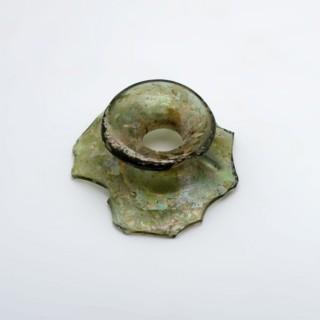 Neck fragment small bottle, bottle holder soil find glass, free blown Neck fragment of small bottle with wide top edge