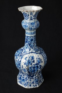White vase with blue decoration of flowers, knob vase vase crockery holder ceramic earthenware glaze, baked painted glazed part