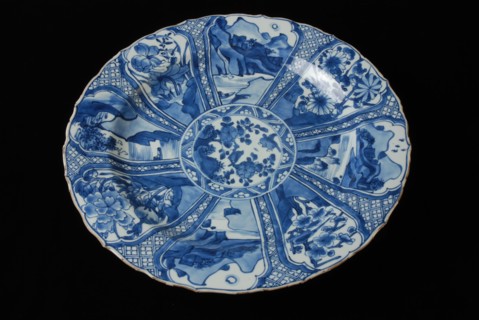 Large porcelain dish with blue Oriental landscapes and flowers, dish plate tableware holder tableware ceramics earthenware glaze
