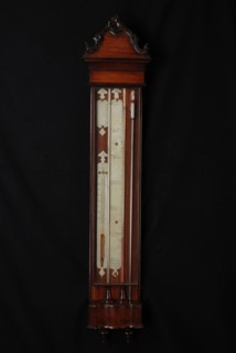 A. Reballio, Nut-shaped barometer with mercury barometer and alcohol thermometer with dishes according to Réaumur and Fahrenheit