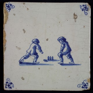 Scene tile, double child's play, koten, corner motif spider, wall tile tile sculpture ceramic earthenware glaze, baked 2x glazed