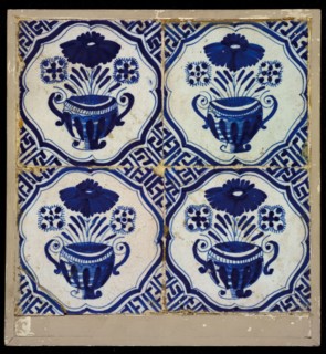 Square tile field, four tiles, floral decor, blue on white, Chinese flowerpot in braces with meanders, tiled field wall tile
