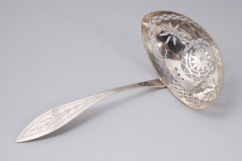 Silver sugar sprinkle spoon with open-worked tray, scoop spoon spoon kitchen utensils silver, sawn engraved Oval boat-shaped