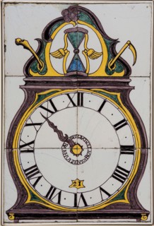 Gerrit Bakhuijzen of Ludolf Bakhuijzen of Arend Bakhuijzen of atelier Bakhuijzen, Polychrome tile picture with clock, signed