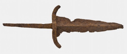 Military gothic double-edged dagger with curved crossbar and sharp back, dagger stab weapon arm founding iron metal total