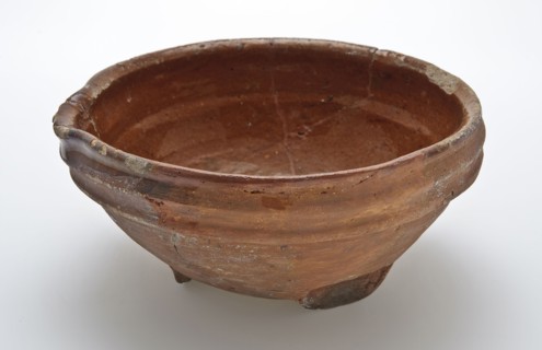 Bowl of red earthenware on three stand fins, wide shank, internally glazed, bowl crockery holder soil find ceramic earthenware