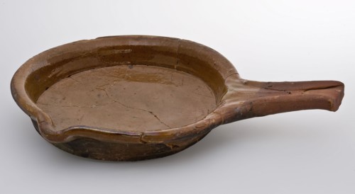 Pottery saucepan, pouring lip, saucepan casserole dishes holder utensils earthenware ceramics earthenware glaze lead glaze, hand