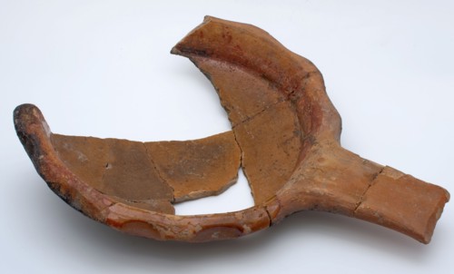 Fragment earthenware baking pan with wide handle and lobed rim, saucepan casserole tableware holder kitchenware fragment