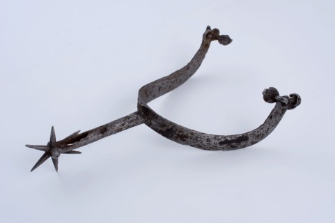 Iron horseshoe with pointed star at the heel piece, horseshoe soil found iron metal, forged Ruiterspoor with multi-pointed star
