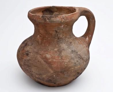 Pottery chamber pot on curved bottom, unglazed, narrow neck, pot holder sanitary earthenware ceramic pottery, belly 19,5 bottom
