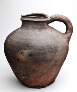 Pottery water jug on stand fins, narrow profiled neck and thick sausage ear, water jug crockery holder soil find ceramic