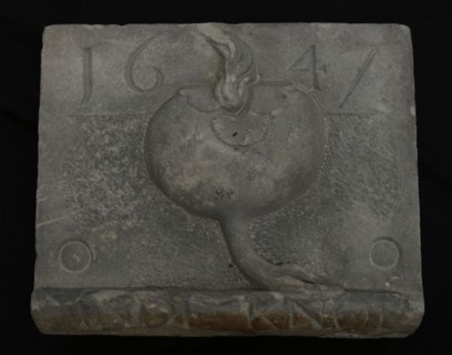 Facade stone In the Knol 1647, facing stone sculpture sculpture building component sandstone stone, sculpted Rectangular year