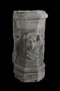 Basement with female head, basement ornament building component sandstone stone, sculptured Basement with bottom and top five
