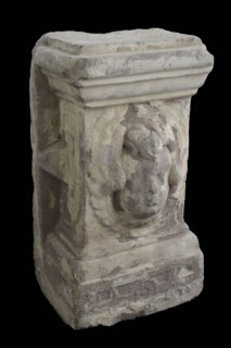 Basement with angel's head, basement ornament building component sandstone stone paint, sculpted Rectangular basement