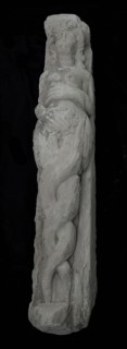 Caryatid with entangled legs, caryatid building element sculpture sculpture sandstone stone, carved caryatid with entwined legs