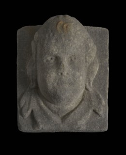 Head, child with round cheeks, gable wall stone ornament sculpture sculpture building component sandstone stone, sculpted Above