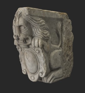 Console with lion and cartouche, console construction element sandstone stone, sculpted Console with seated lion holding