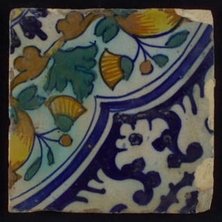 Ornament tile, diagonal ornament in quatrefoil with bows in which orange-apples and flowers, palm corner, corner pattern rosette