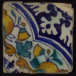 Ornament tile, diagonal ornament in quatrefoil with bows in which orange-apples and flowers, palm corner, corner pattern rosette
