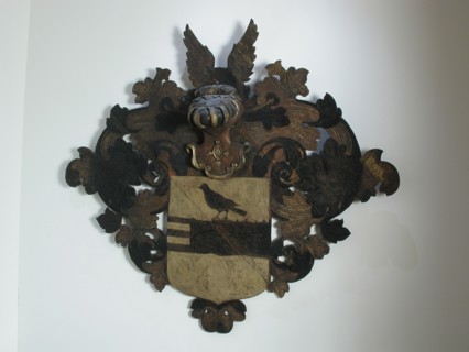 Piet Hein's wood coat of arms, in diamond shape, coat of arms information form wood paint, reverse panel inscription XXXVI
