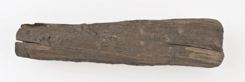 Rectangular wooden knife lift, has knife cutlery soil find iron wood metal, Raises rectangular in cross-section tapered