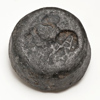 Loden weight, conical, at the top few stamps badly recognizable, weight soil finding lead metal, grams cast Tapered weight