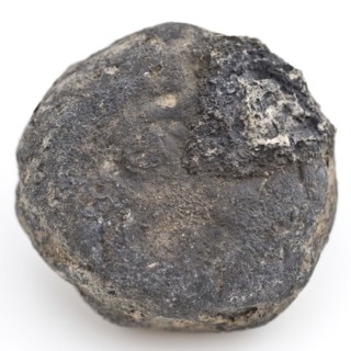 Thick lead disk, possibly weight, weight? disc soil find lead metal, gram cast Disc shaped irregular shape archaeology Rotterdam