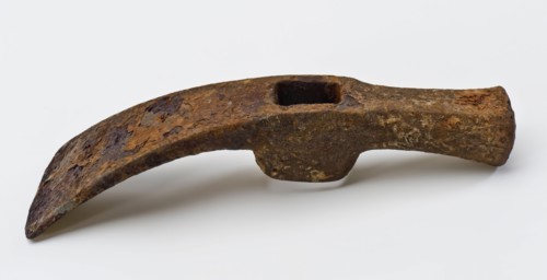 Carpenter's drawbar with drawbar on one side and hammer on the other side, carpenter drawbar drawbar tool kit soil find iron