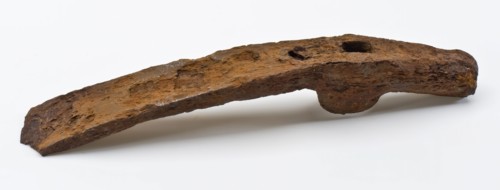 Carpenter's drawbar with drawbar on one side and hammer on the other side, carpenter drawbar drawbar tool kit ground find iron