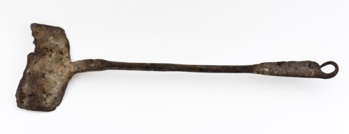 Shovel for fire, shovel scoop soil find iron metal, Rectangular shovel shank is round in cross section at scoop shovel flat