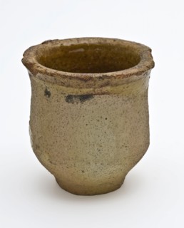 Ointment jar, red pottery, small foot, ointment jar pot holder soil find ceramic earthenware glaze lead glaze, hand-turned